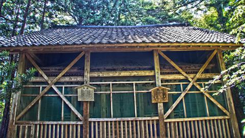 2重構造の赤蔵神社本殿